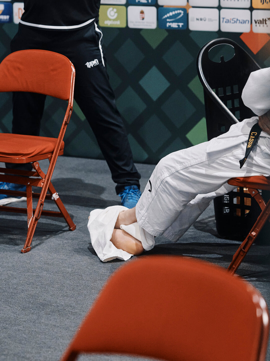 20250615_Ippongear_JudoWorldChampionships_Day04_b_mhaupt_1451 World-class judo athlete backstage preparation - Budapest 2025 championship photography